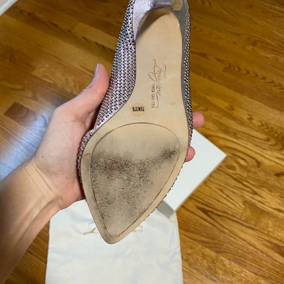 Imagine ‘Ossie’ d’Orsay Pump by Vince Camuto - Picture 6 of 8